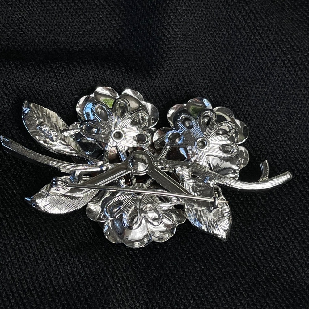 CORO pin VINTAGE floral BROOCH silver + rhinestone FEMININE stylish TIMELESS - Picture 10 of 13